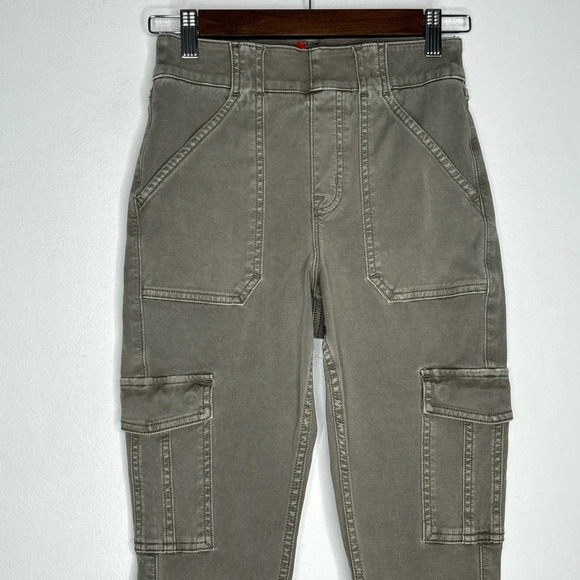 Spanx Stretch Twill Ankle Skinny Cargo Pant in Desert Dune Size S - Picture 3 of 15